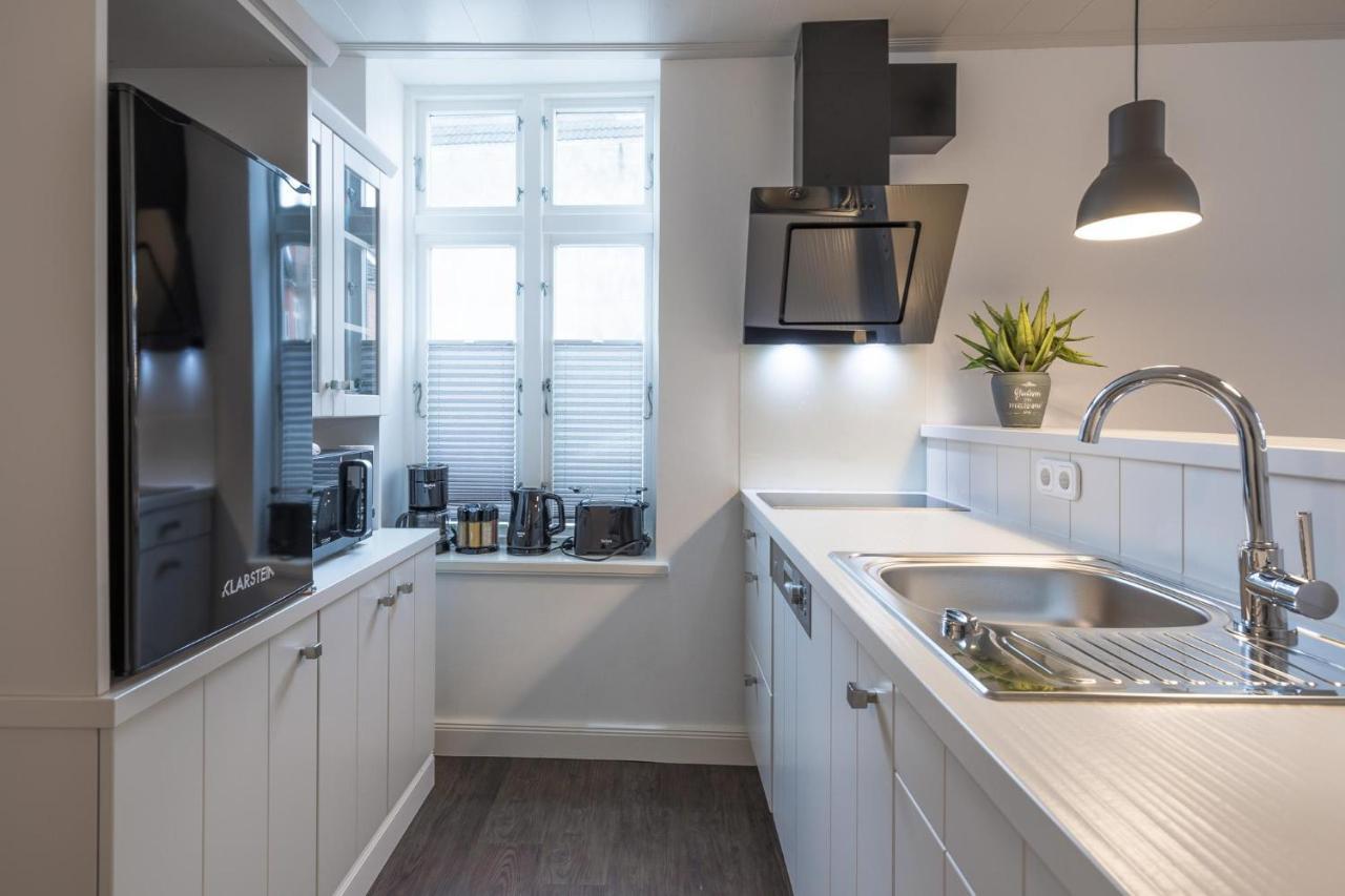 Apartmenthaus Theodor Storm Daemmerstunde Husum  Buitenkant foto