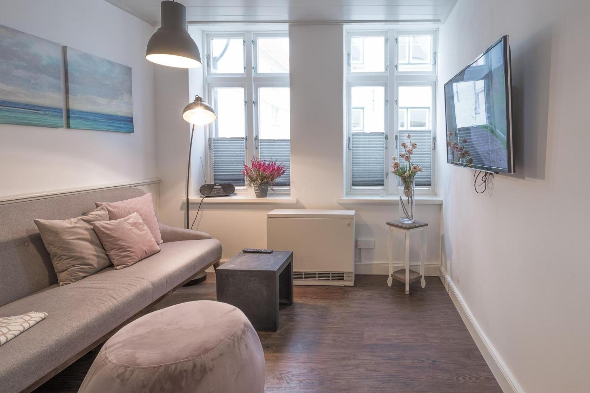 Apartmenthaus Theodor Storm Daemmerstunde Husum  Buitenkant foto